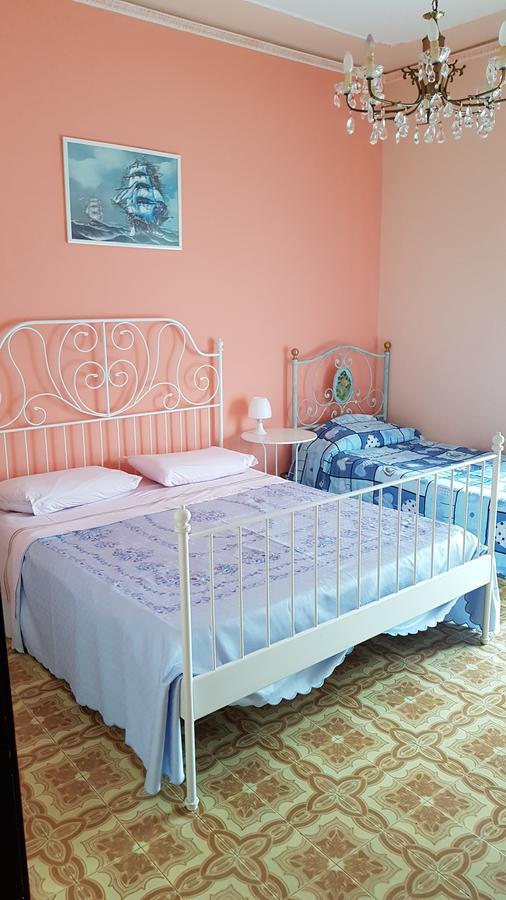 Stella Marina Bed and Breakfast Giardini-Naxos Buitenkant foto