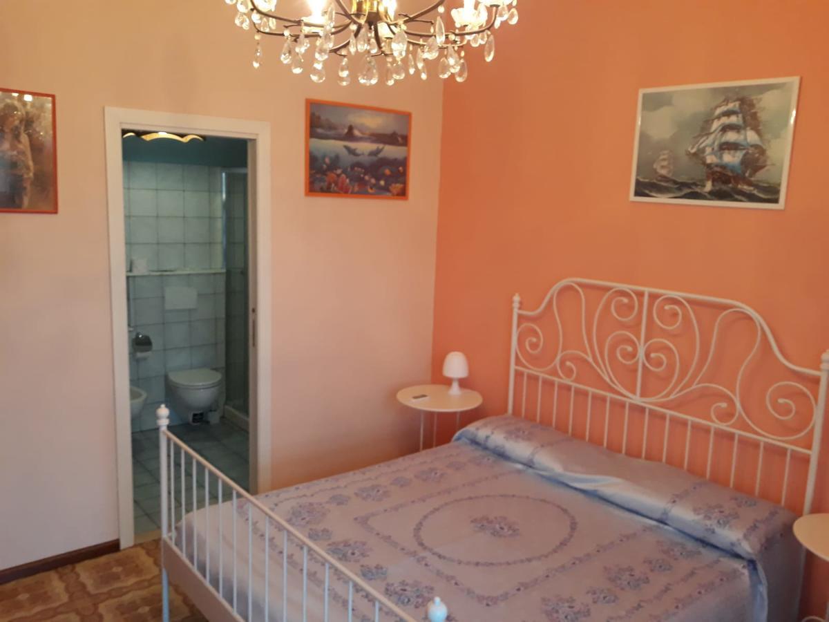 Stella Marina Bed and Breakfast Giardini-Naxos Buitenkant foto